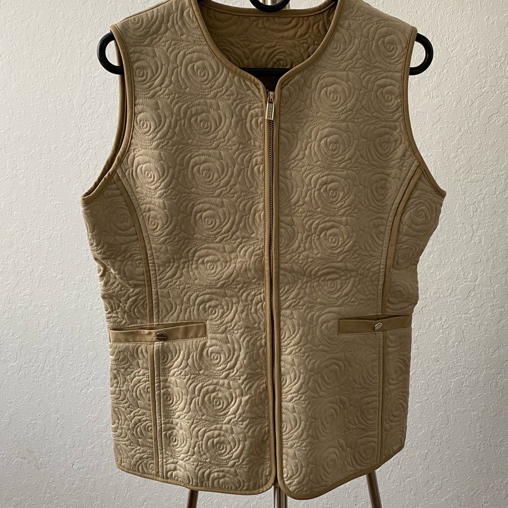 Khaki TAIL vest